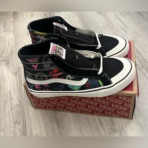 VANS Sk8 Hi 138 Decon, Mens Size 9 / Womens Sz 10.5, Black, White | VN0A3MV1W95
